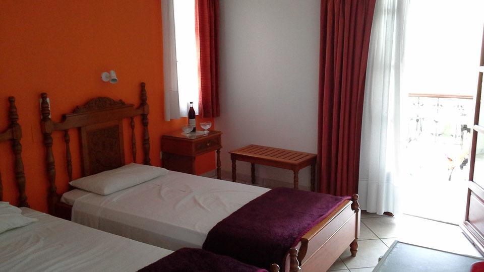 Hotel Agnanti Ágios Konstantínos Dış mekan fotoğraf